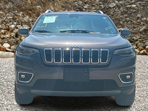 Used 2021 Jeep Cherokee Limited image 3