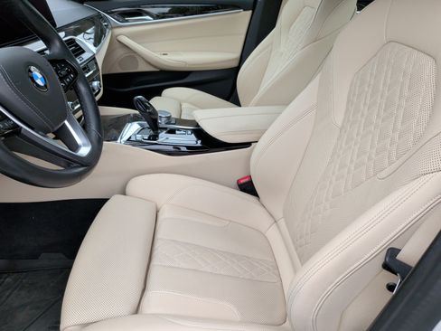 Used 2021 BMW 530i image 27