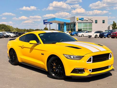 Used 2015 Ford Mustang GT Premium w/ Equipment Group 401A RWD image 5