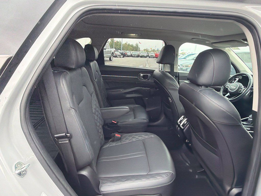 Used 2022 Kia Sorento SX FWD image 50