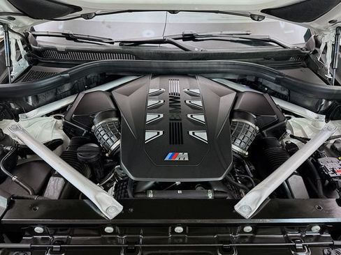 Used 2026 BMW X5 M60i AWD/4WD image 32