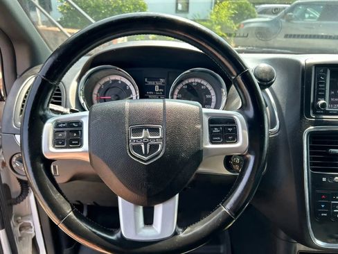 Used 2020 Dodge Grand Caravan GT image 14