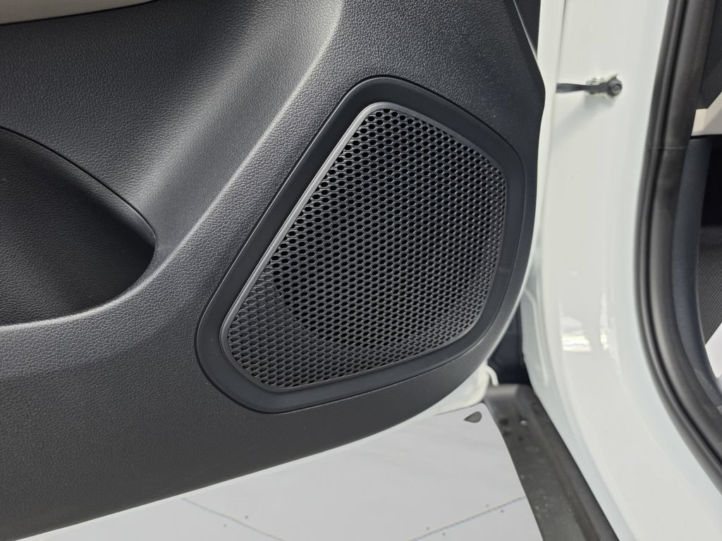 New 2026 Hyundai Venue SEL FWD image 21
