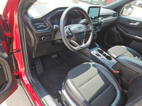 Used 2025 Ford Escape ST-Line AWD/4WD image 13