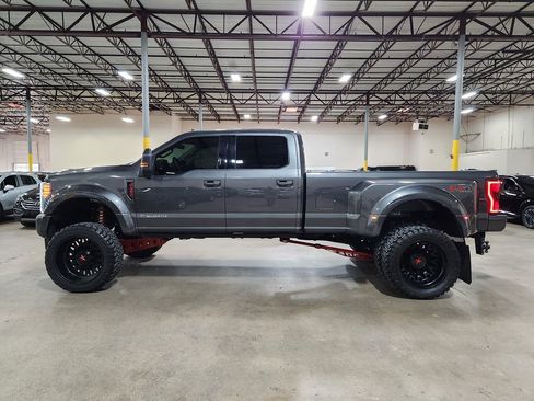 Used 2018 Ford F450 Lariat w/ Lariat Ultimate Package AWD/4WD image 6