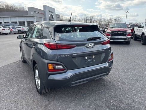 Used 2018 Hyundai Kona SE image 3