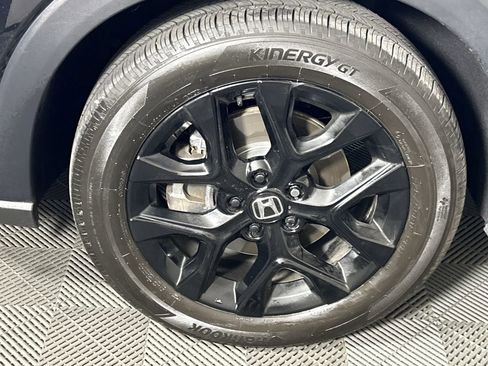 Used 2025 Honda HR-V Sport image 9