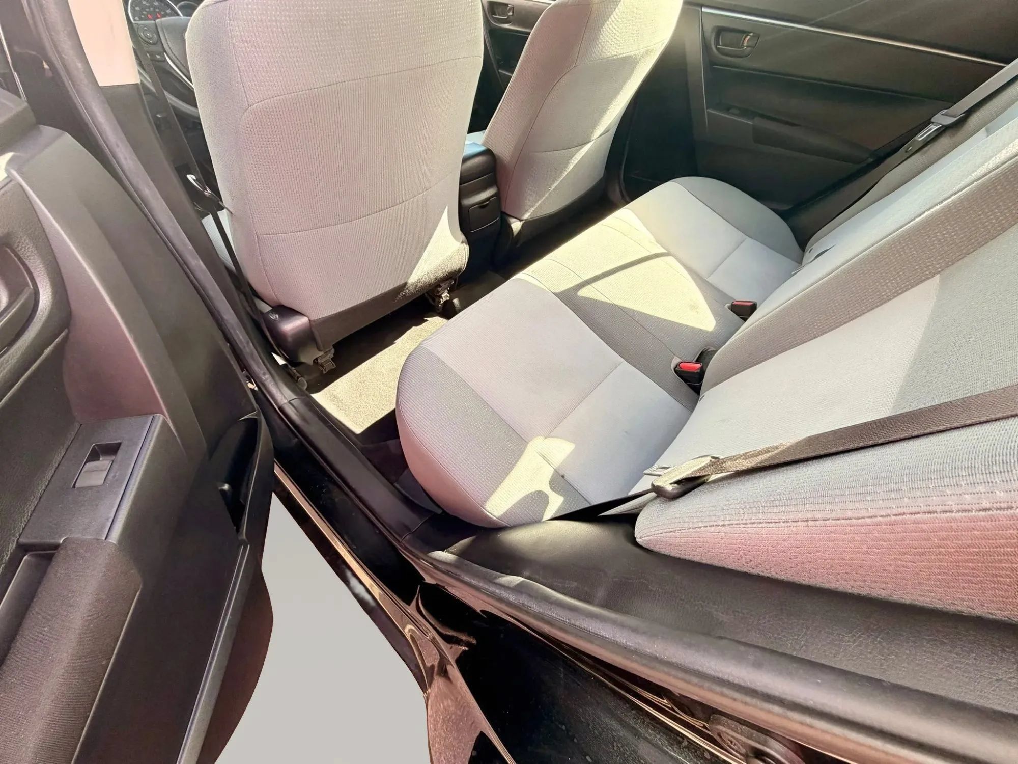 Used 2016 Toyota Corolla L FWD image 7