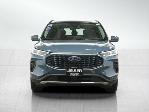 Used 2023 Ford Escape SE w/ PHEV Premium Package FWD image 8