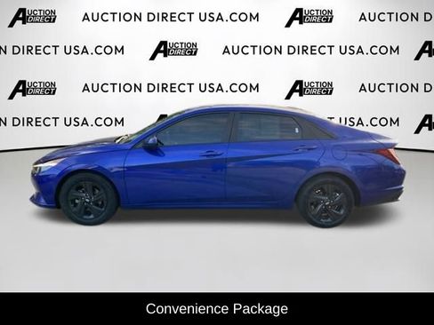 Used 2022 Hyundai Elantra SEL w/ Convenience Package FWD image 3