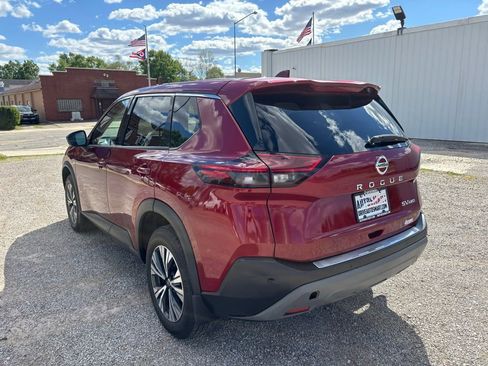 Used 2021 Nissan Rogue SV AWD/4WD image 5