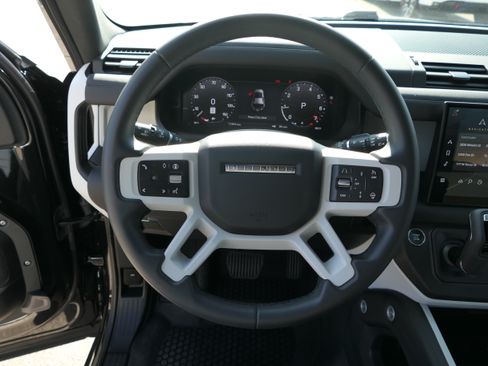 Used 2025 Land Rover Defender 110 S AWD/4WD image 17