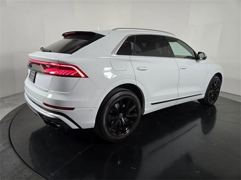 Used 2023 Audi SQ8 Prestige image 6