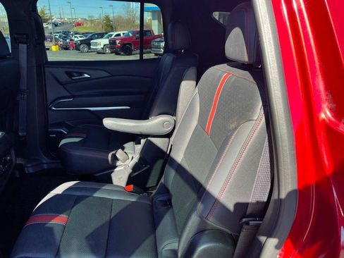 Used 2025 Chevrolet Traverse RS w/ LPO, Floor Liner Package image 23