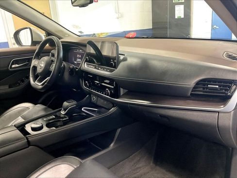 Used 2023 Nissan Rogue Platinum w/ Platinum Premium Package AWD/4WD image 14