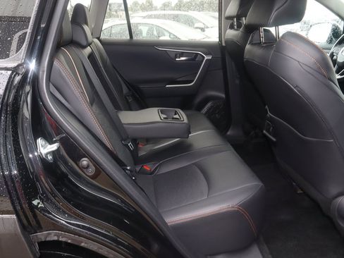 Used 2024 Toyota RAV4 Adventure image 21