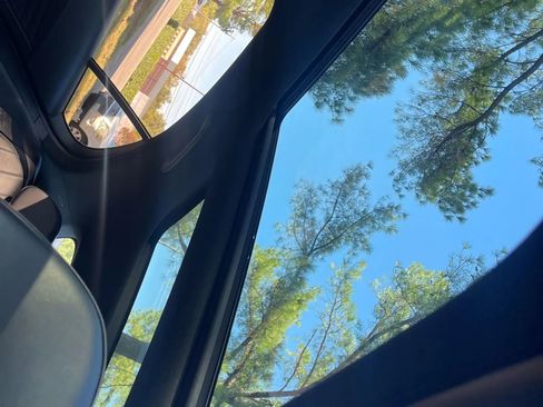 Used 2022 Mercedes-Benz C 300 Sedan image 19