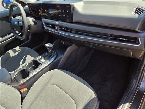 Used 2025 Kia K4 LXS image 20