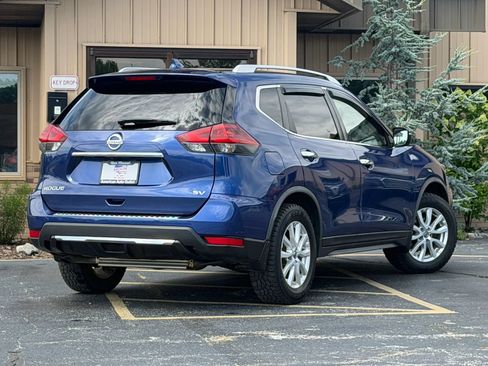 Used 2018 Nissan Rogue SV FWD image 48