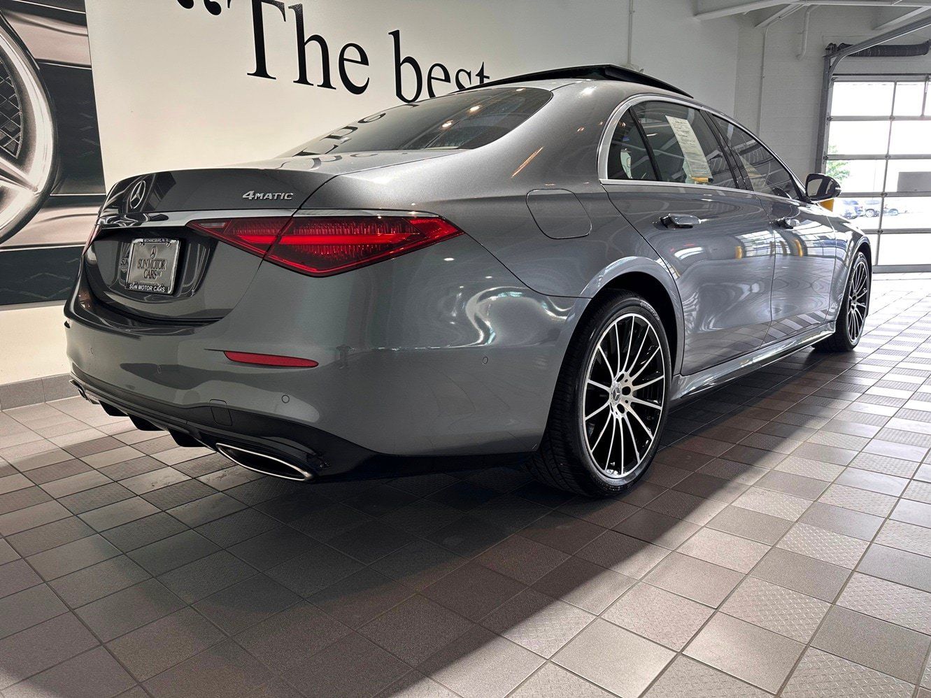Used 2021 Mercedes-Benz S 580 4MATIC Sedan image 4