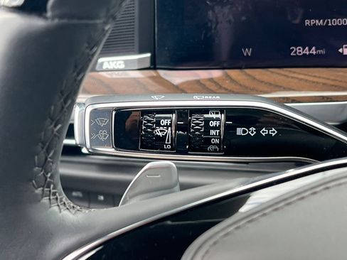 Certified 2025 Cadillac Escalade Sport Platinum w/ LPO, ONYX Package image 37