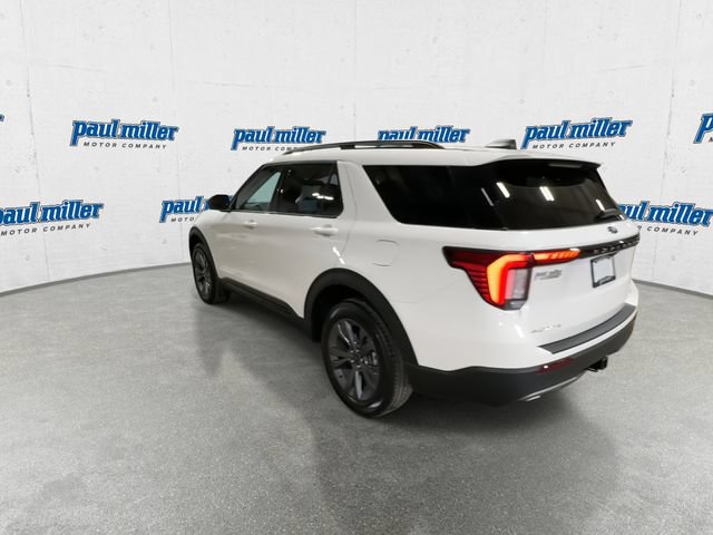 Used 2026 Ford Explorer Active w/ Active Comfort Package AWD/4WD image 8