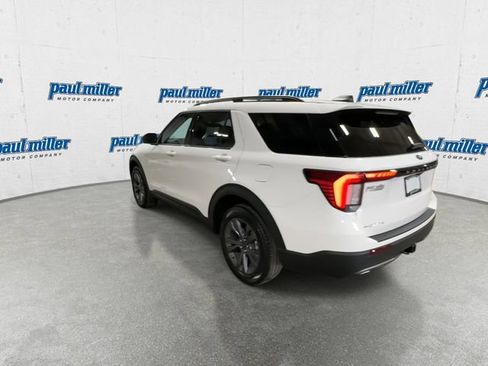 Used 2026 Ford Explorer Active w/ Active Comfort Package AWD/4WD image 8