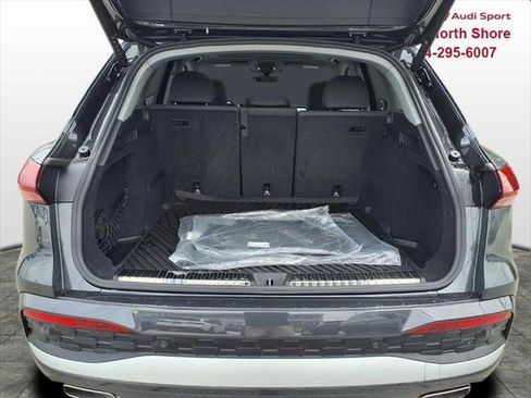 Used 2025 Audi Q5 Premium w/ Convenience Package AWD/4WD image 7