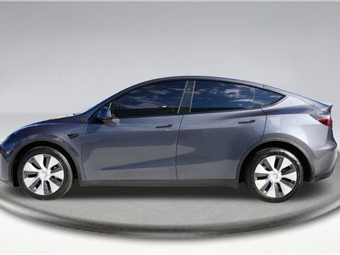 Used 2023 Tesla Model Y Long Range AWD/4WD image 8