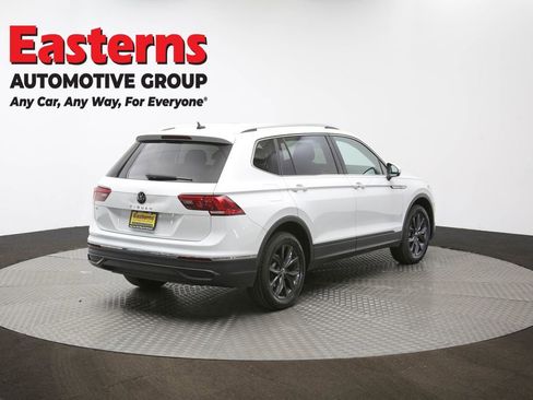 Used 2024 Volkswagen Tiguan Wolfsburg Edition image 39