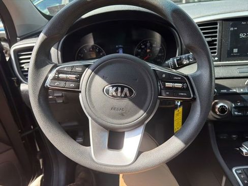 Used 2020 Kia Sportage LX image 21