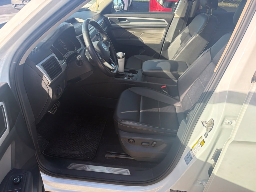 Used 2021 Volkswagen Atlas SE w/ Panoramic Sunroof Package AWD/4WD image 5