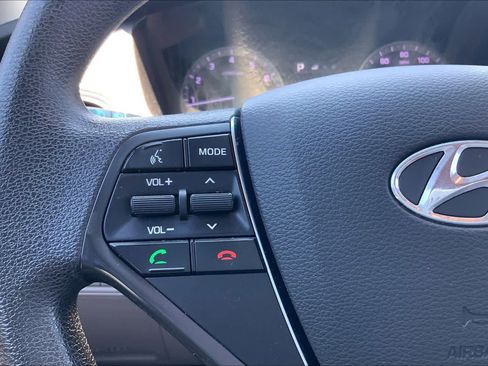 Used 2015 Hyundai Sonata SE FWD image 24