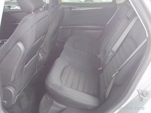 Used 2015 Ford Fusion SE FWD image 5