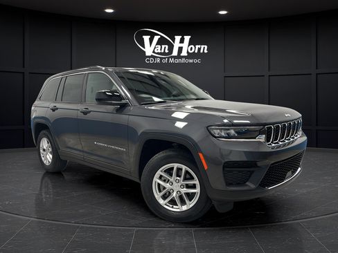 Used 2025 Jeep Grand Cherokee Laredo X w/ Luxury Tech Group I AWD/4WD image 1