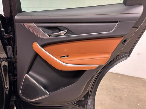 New 2026 Jaguar F-PACE R-Dynamic S image 40