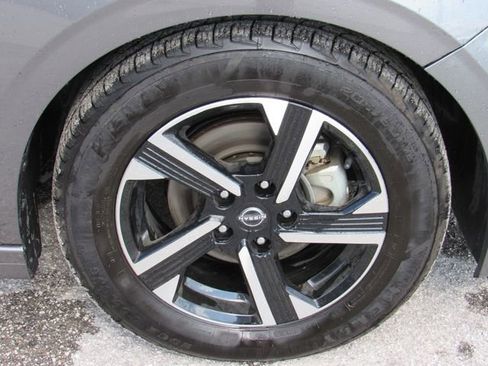 Used 2024 Nissan Sentra SV FWD image 9