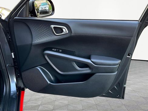 Certified 2021 Kia Soul GT-Line FWD image 28