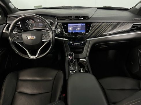 Used 2024 Cadillac XT6 Premium Luxury image 19