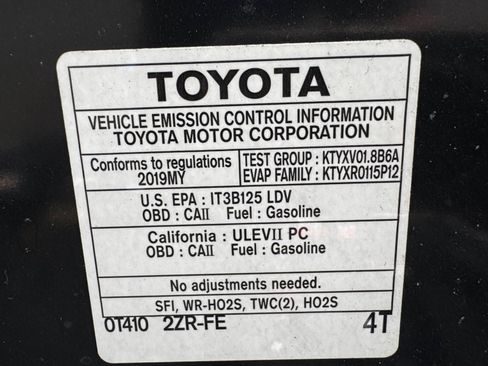 Used 2019 Toyota Corolla SE w/ Carpet Mat Package (TMS) FWD image 21