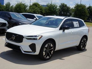 New 2026 Volvo XC60 B5 Plus w/ Protection Package Premier video 2