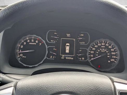 Used 2021 Toyota Tundra SR5 w/ Trail Edition image 11