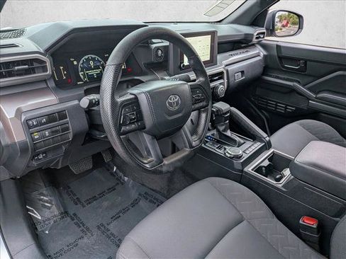 Used 2024 Toyota Tacoma SR5 AWD/4WD image 10