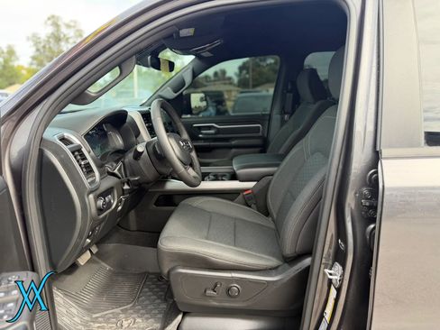 Used 2025 RAM 1500 Big Horn AWD/4WD image 12