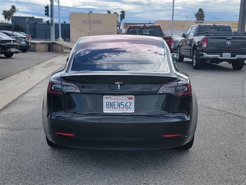 Used 2019 Tesla Model 3 Mid Range image 6