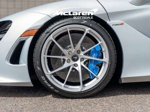 New 2026 McLaren 750S RWD image 27