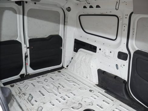 Used 2019 RAM ProMaster City Tradesman image 23