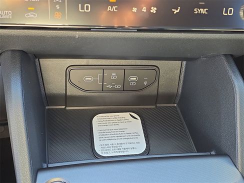 New 2026 Kia Sportage EX image 28