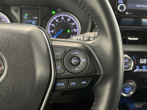 Used 2021 Toyota Venza LE AWD/4WD image 36
