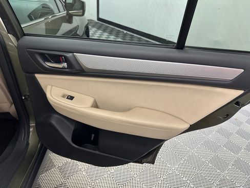 Used 2015 Subaru Outback 2.5i Premium AWD/4WD image 17